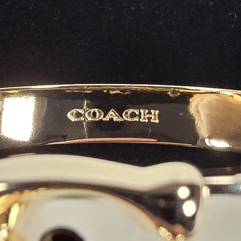 NWT COACH Buckle Bangle Bracelet SIGNATURE C Gold Plated & Chalk Enamel Hinged - Picture 8 of 13